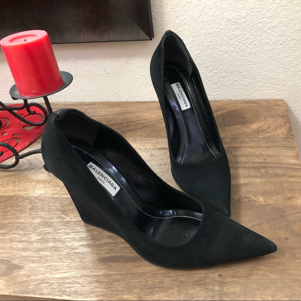BALENCIAGA "AUTHENTIC" WEDGE HEELS EUR SZ 36.5